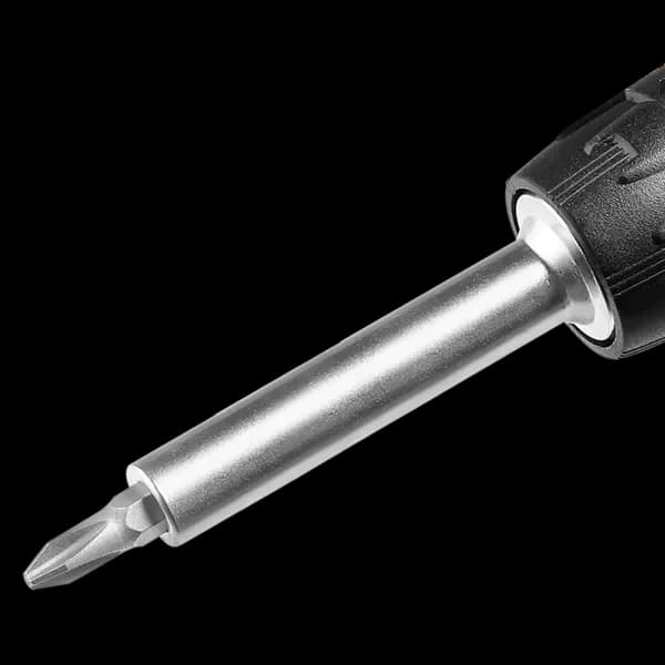 Отвертка короткая AKISD0808 INGCO SUPER