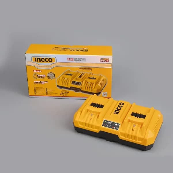 Зарядное устройство FCLI2082, 4А+4А, P20S, INGCO, коробка INDUSTRIAL